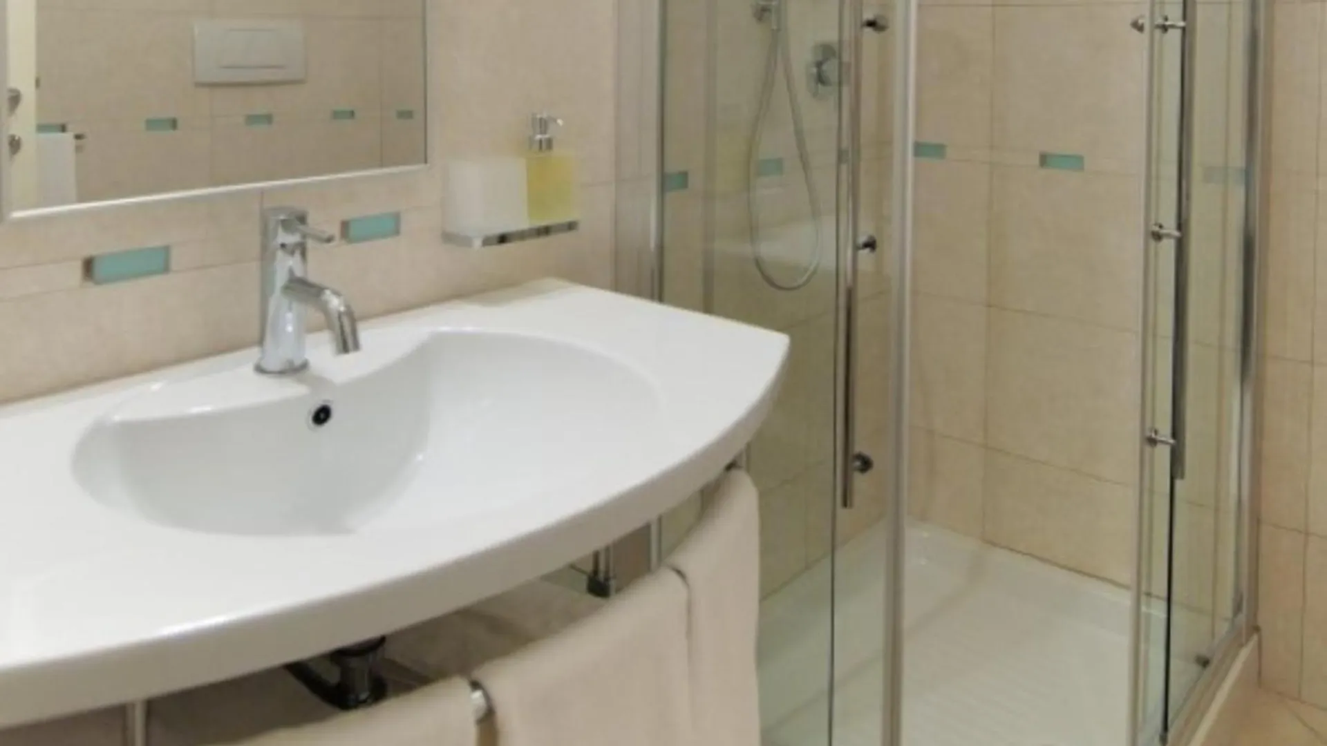 Seaside Bliss Flat With View On The Pool Apartment Bibione